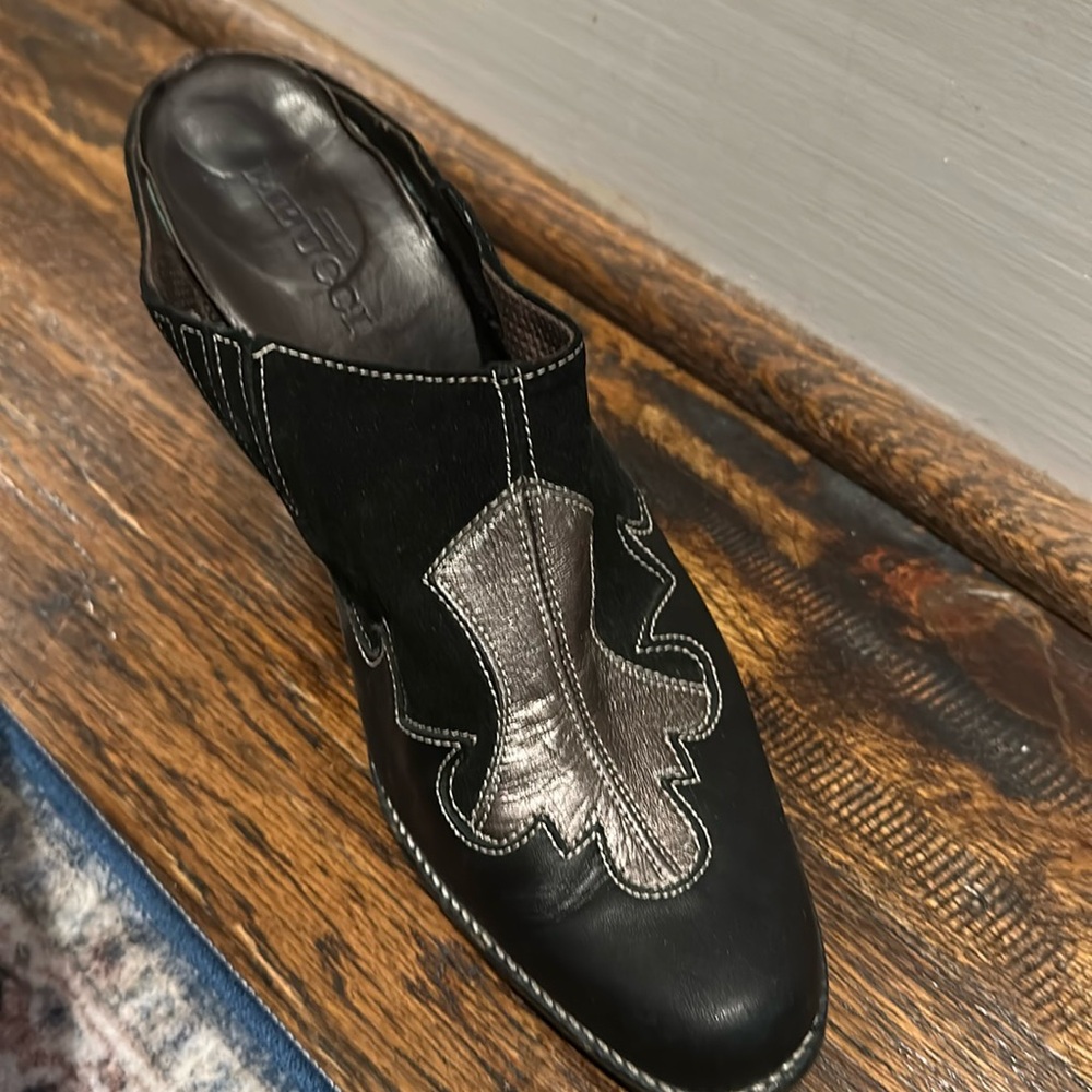 New 🔥 Top quality leather western style 🐎Mule